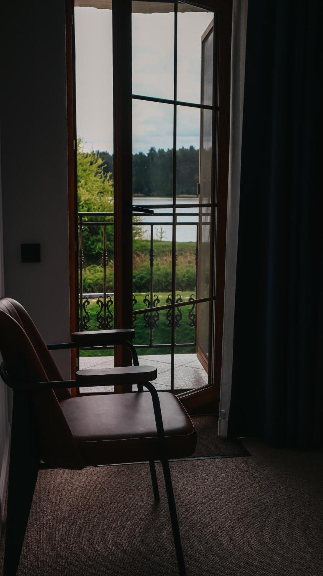 Bobritsa Dacha Hotell Exteriör bild