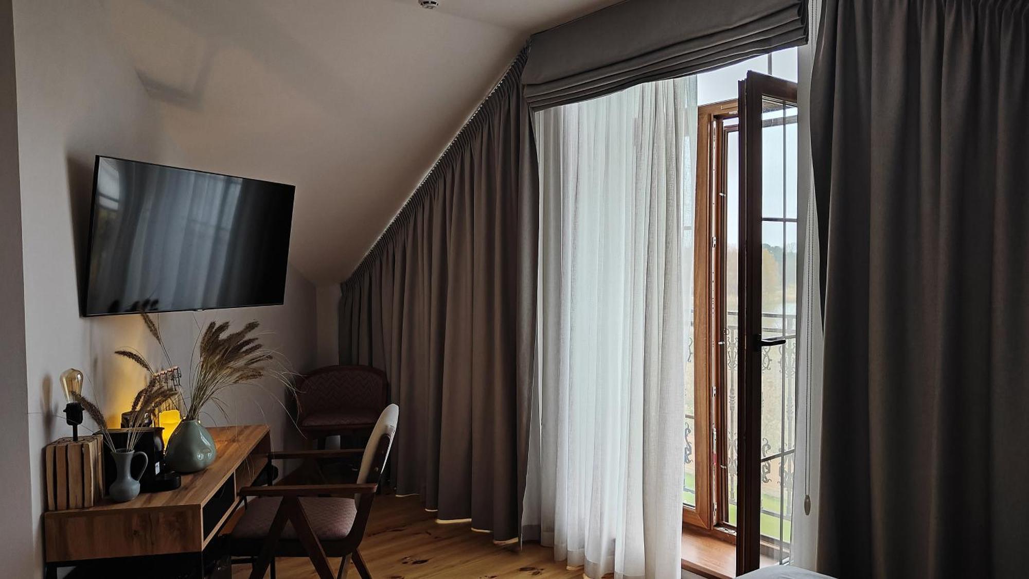 Bobritsa Dacha Hotell Exteriör bild