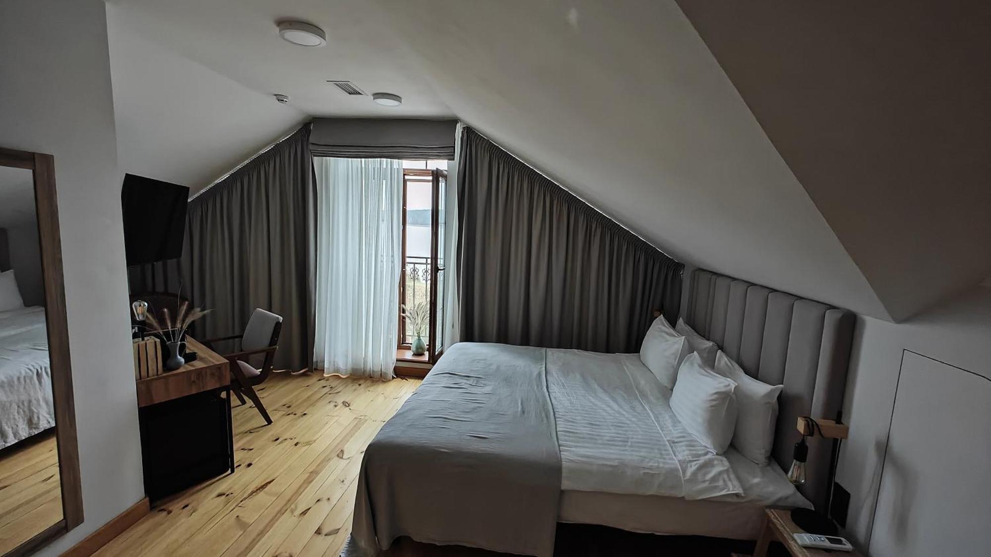 Bobritsa Dacha Hotell Exteriör bild