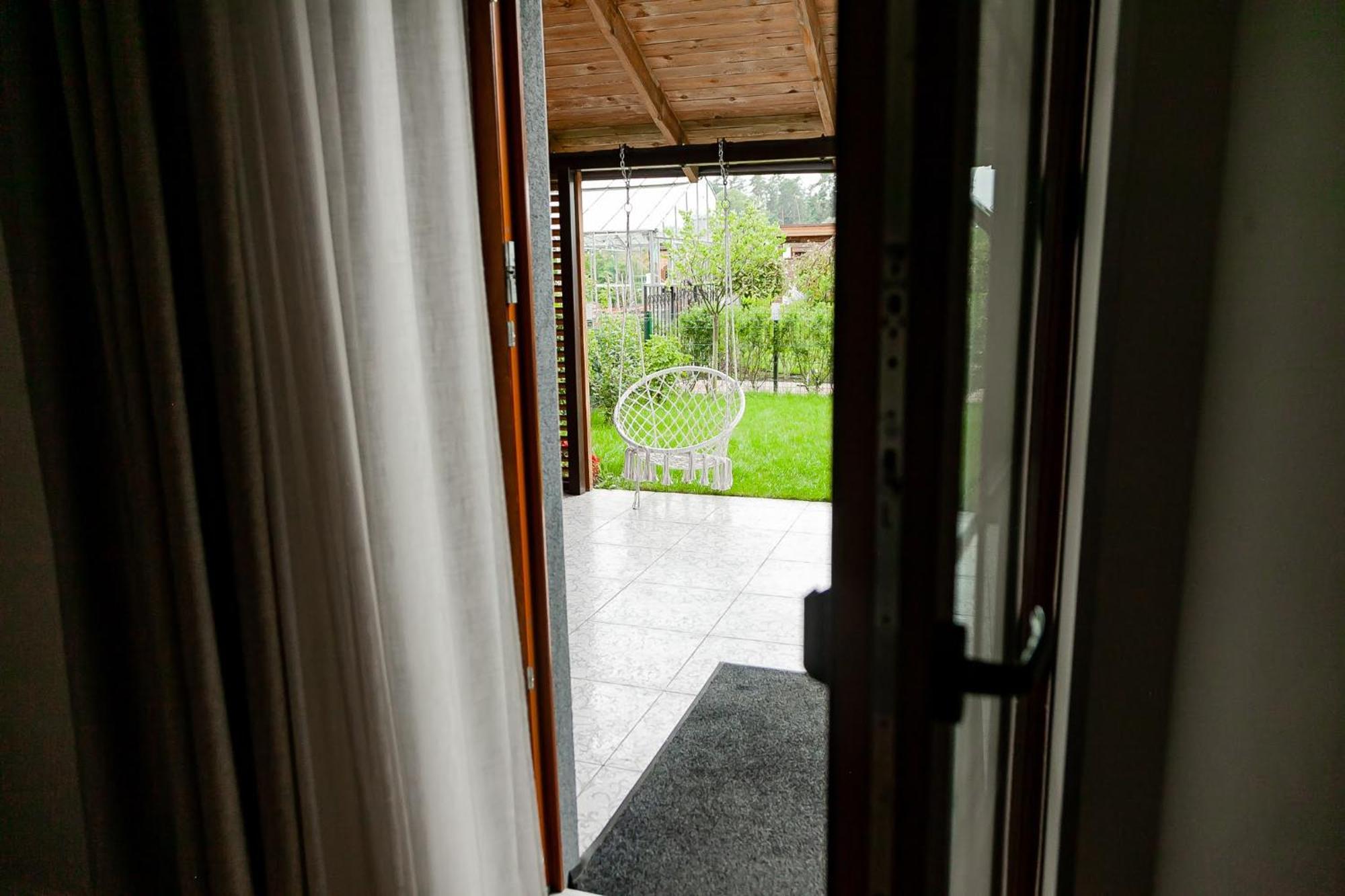 Bobritsa Dacha Hotell Exteriör bild